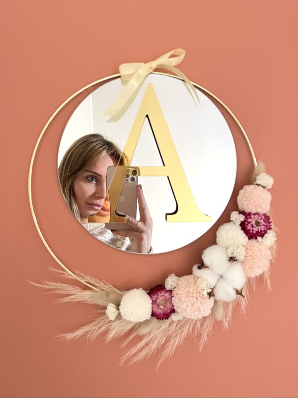 Couronne de fleurs séchées miroir et initial