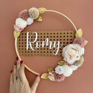 Couronne de fleurs cannage
