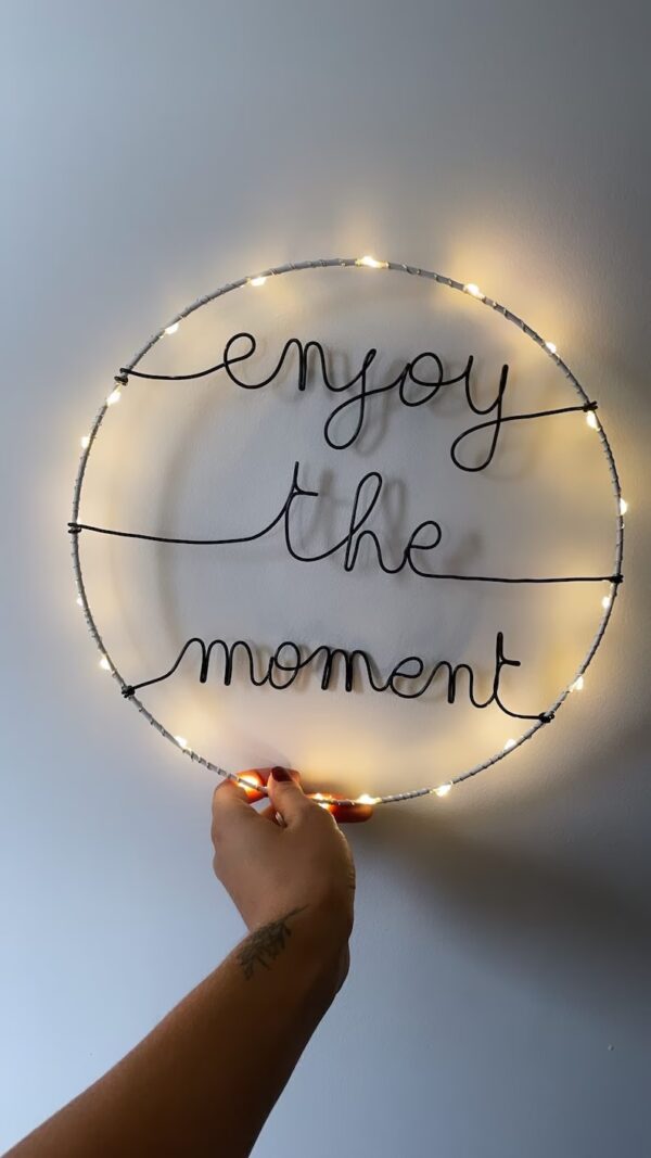 Couronne lumineuse minimaliste – Image 3
